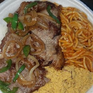 imagem do produto Marmitex grande de bife de boi acebolado