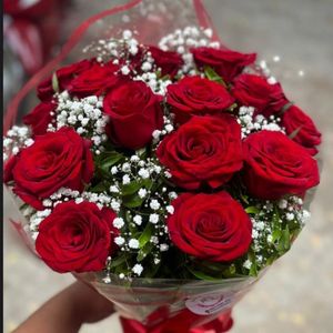 imagem do produto Arranjo com 15 rosas importadas