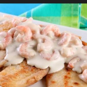 imagem do produto Filé grelhado ao molho branco com camarão 