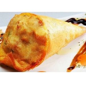 imagem do produto TEMAKI HOT ROLL SALMÃO CRU UN.