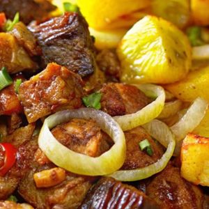 imagem do produto MACAXEIRA FRITA COM CARNE DO SOL