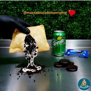 imagem do produto Pastel de Negresco com choco branco+ Pastel de Mármore (misto) - Médios 🍫