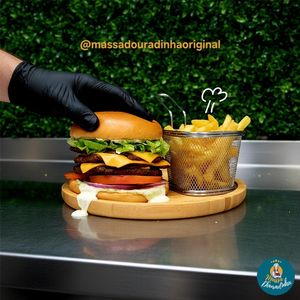 imagem do produto Hambúrguer triplo+ Batata frita 🍔