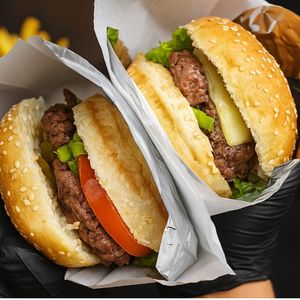 imagem do produto 2 Smash's+ 2 Batata frita+ Potinho de maionese verde 🌱