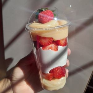 imagem do produto Copo supremo de morango