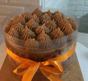 imagem do produto Naked cake de Doce de Leite 1,5kg / Serve 15 fatias