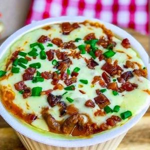 imagem do produto Batata Recheada no Pote Strogonoff de frango. 500Kg