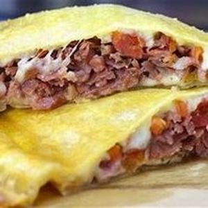 imagem do produto PASTEL DE CALABRESA COM QUEIJO