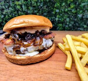 imagem do produto Mr. Cebola Caramelizada + Fritas