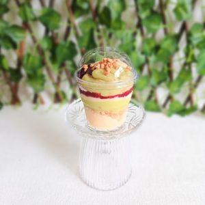 imagem do produto Copo da felicidade de PISTACHE COM GELEIA DE FRUTAS VERMELHAS  220gr