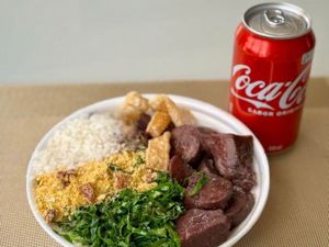 imagem do produto Feijoada Simples + lata Coca normal + R$ 19,99 leve outra marmitex