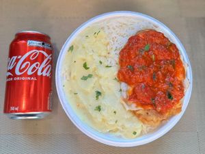 imagem do produto Frango Parmegiana & Purê + lata Coca normal + R$ 19,99 leve outra marmitex