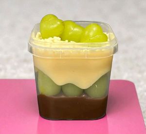 imagem do produto Bombom de Uvas verde no Pote