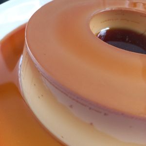 imagem do produto Pudim de Doce de Leite -1kg  (serve 9 a 10 fatias) - cópia