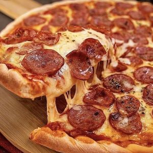 imagem do produto Pizza de Calabresa 