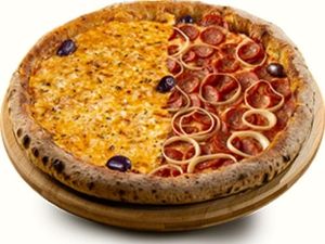 imagem do produto Pizza Grande: 1/2 Muçarela + 1/2 Calabresa com Muçarela - (35cm)