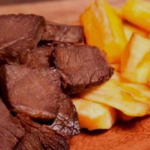 imagem do produto Carne de Sol com Macaxeira 