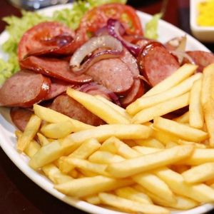 imagem do produto LINGUIÇA DF C/ FRITAS 