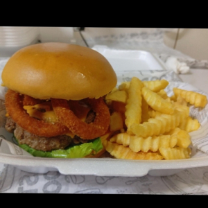 imagem do produto Smash Onion Rings + Fritas