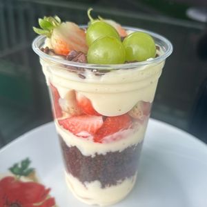 imagem do produto Copão Bolo Premium Moranguinho - 330ml