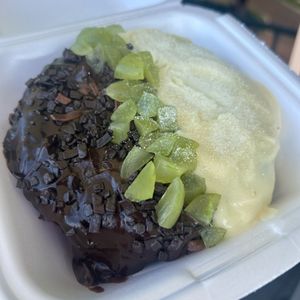 imagem do produto Bolo Vulcão de Uva Verde - 500g