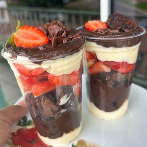 imagem do produto Copão Brownie Moranguinho - 330ml