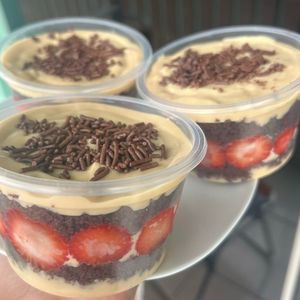 imagem do produto Bolo de Pote de Morango - 250ml