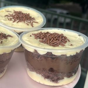 imagem do produto Bolo de Pote de Brigadeiros - 250ml