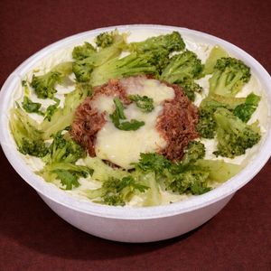 imagem do produto BATATA DE CARNE SECA BRÓCOLIS E QUEIJO 