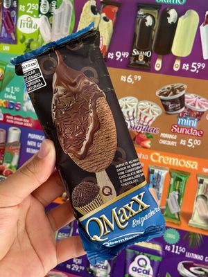 imagem do produto Picolé QMaxx brigadeiro