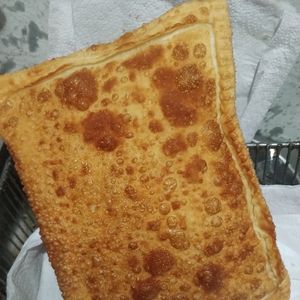 imagem do produto PASTEL CARNE COM QUEIJO 