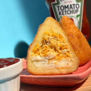 imagem do produto Coxinha 100g - Frango com requeijão