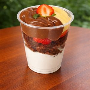 imagem do produto Copo Brownie de Morango