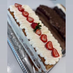 imagem do produto Bolo ninho com morango