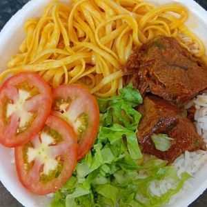 imagem do produto Marmitex carne cozida, frango ou porco 