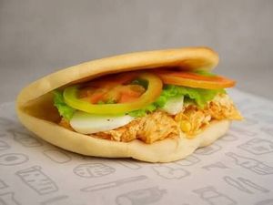 imagem do produto X -Frango No Pão Árabe