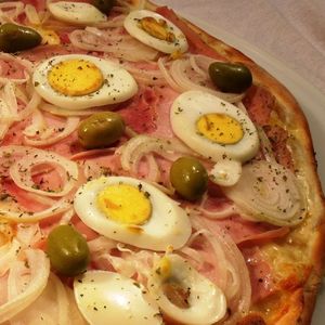 imagem do produto Pizza portuguesa/4 Queijo