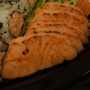 imagem do produto Sashimi salmão maçaricado (10 unidades)