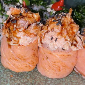 imagem do produto Joy maçaricado +topo de salmão maçaricado
