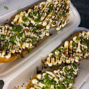 imagem do produto 2 temaki frito aberto