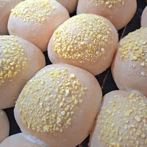 imagem do produto Pão Bola ( com fubá em cima )