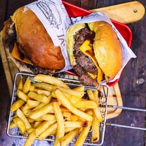imagem do produto 🍔 Combo Duplo Raiz (2 hambúrguer +batata)