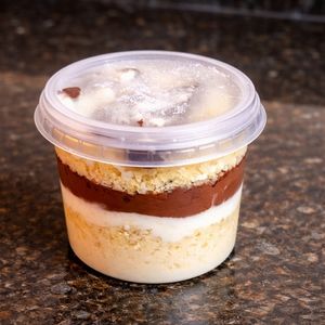 imagem do produto Bolo no pote ninho com brigadeiro 