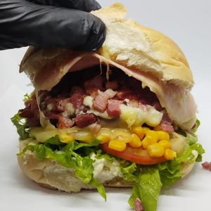 imagem do produto X-BACON SALADA