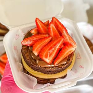 imagem do produto Brownie supreme c/ morango 