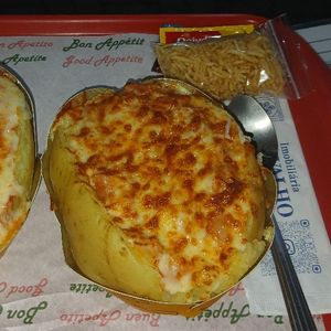 imagem do produto Batata recheada de costela desfiada com bacon