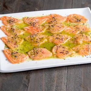 imagem do produto Carpaccio de salmão ao molho verde 
