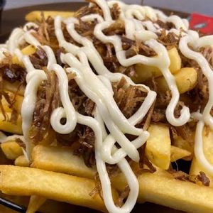 imagem do produto Fritas G Catupiry e Carne de Sol 