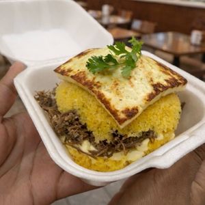imagem do produto Cuscuz com carne de sol e Queijo
