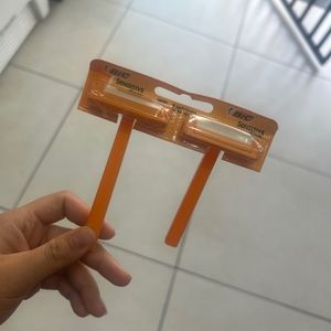 imagem do produto Aparador Barba Sensitive BIC - 2 Unidades